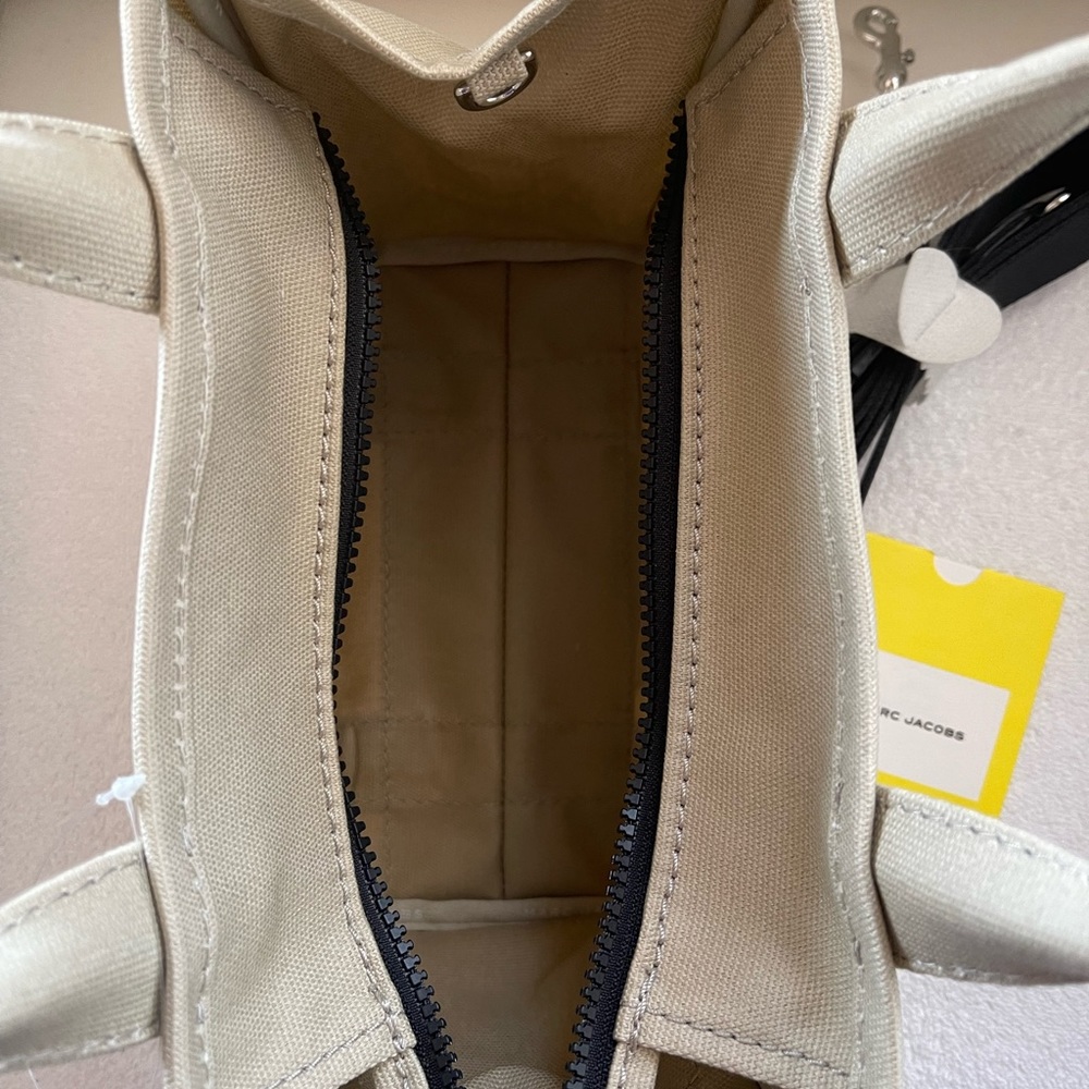 NEW Marc Jacobs Canvas Small Tote Bag - Picture 10 of 12